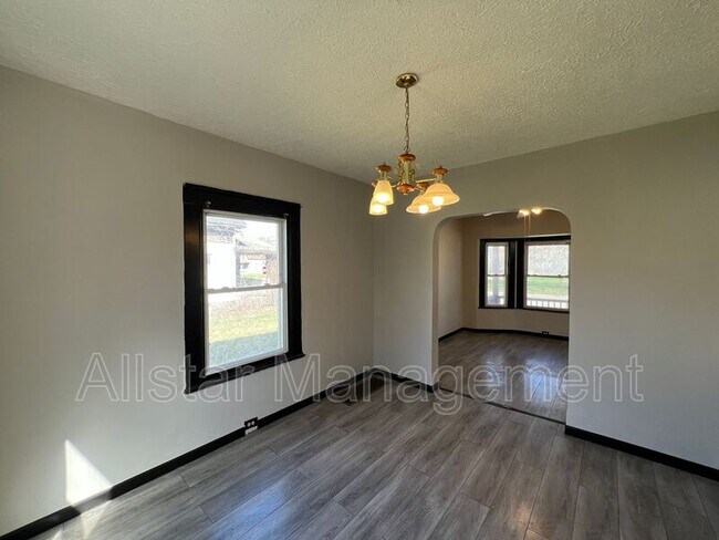 Building Photo - 3616 Independence Rd