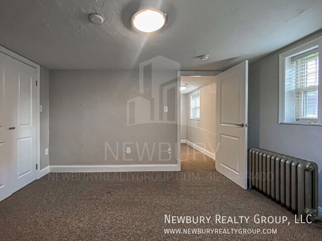 Building Photo - 102 W Steuben St