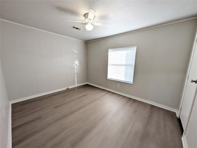 Building Photo - 12325 Spring Meadows Rd