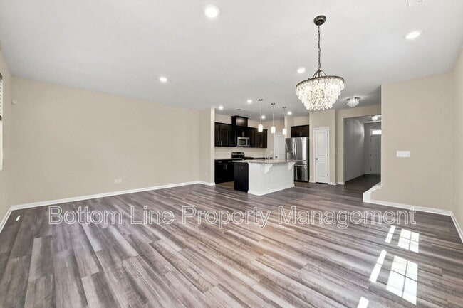 Building Photo - 6331 Andante Ave
