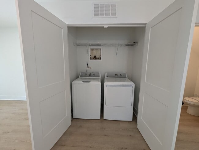 Building Photo - Newly built 2 story, 3 bedroom, 2.5 bath duplex located in Kannapolis!