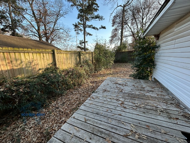 Building Photo - 403 W 41st St