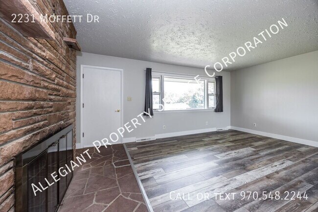 Building Photo - 2231 Moffett Dr