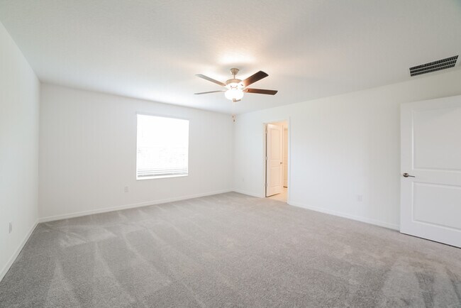 Building Photo - 4230 84th Ct E