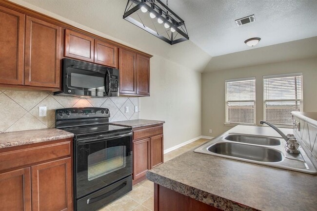 Building Photo - 507 Teron Dr