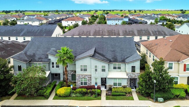 Building Photo - 1552 Carey Palm Cir