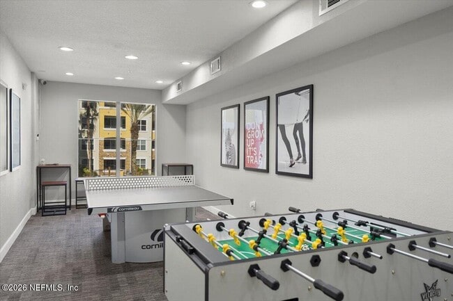 Building Photo - 8539 Gate Pkwy W