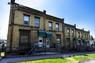 Building Photo - 1820 W 2nd St
