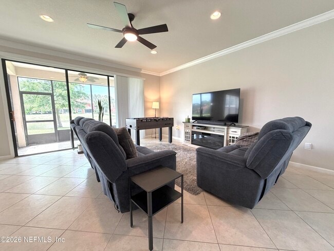 Building Photo - 13527 Montecito Pl