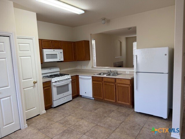 Building Photo - 200 Utterback