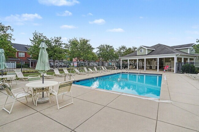 Building Photo - 4613 Tradd Cir