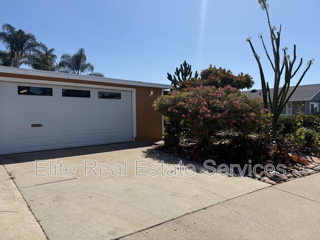 Building Photo - 2155 Montclair St