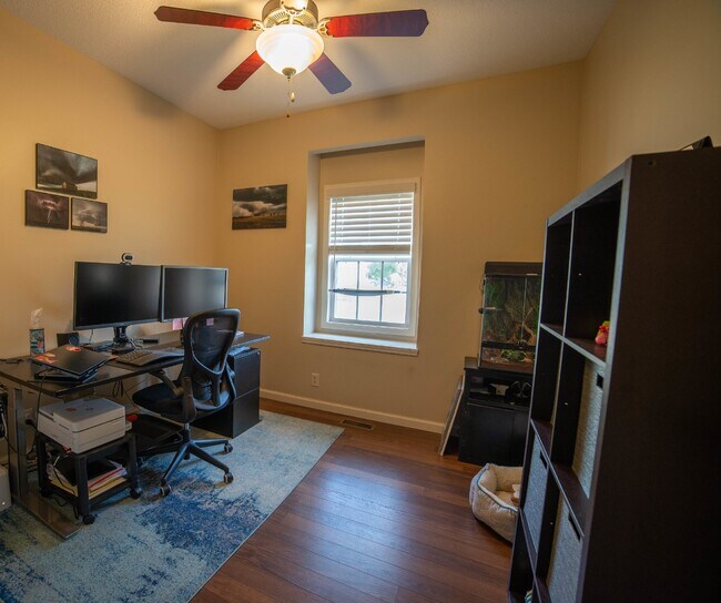 Building Photo - 5 Bedroom, 3 Bathroom house with completed...