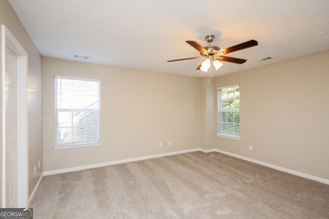 Building Photo - 444 Townsend Bend