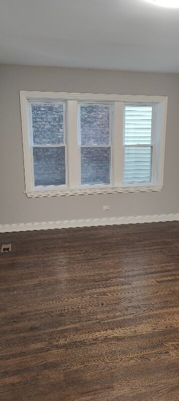 Building Photo - 1221 S Avers Ave