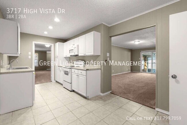 Building Photo - 3717 High Vista Dr