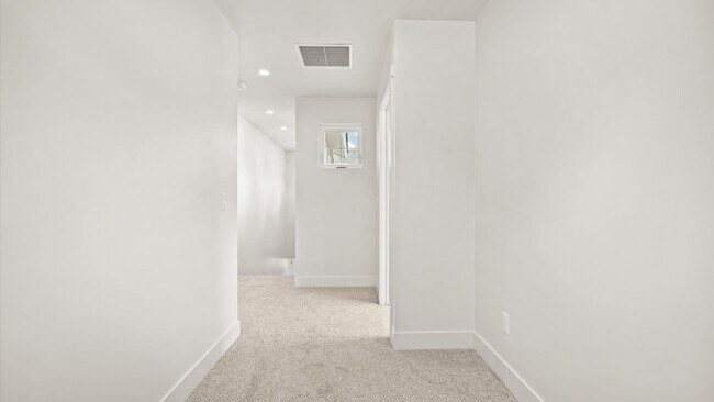 Building Photo - 34 Mount Yale Ct
