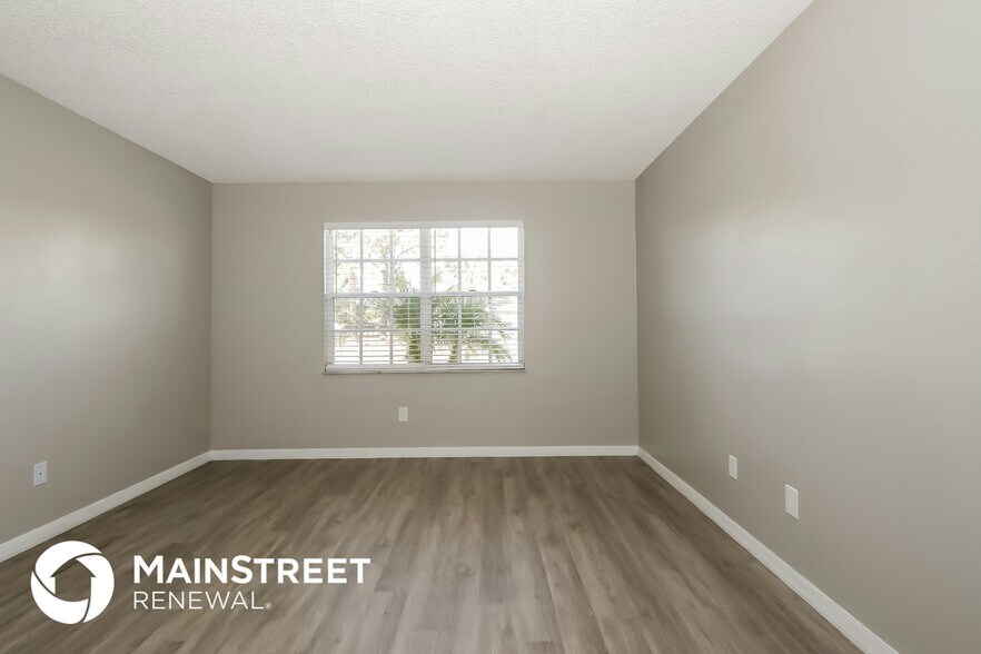 Building Photo - 3182 SE East Blackwell Dr