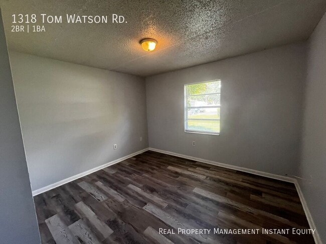 Building Photo - 1318 Tom Watson Rd