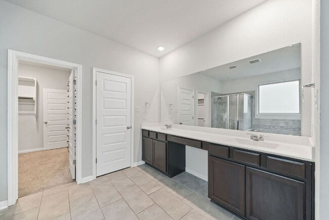 Building Photo - 19322 Amore Bluff