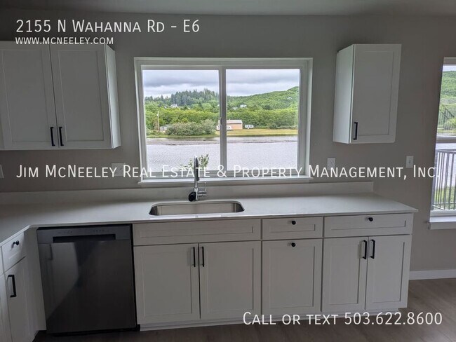 Building Photo - 2155 N Wahanna Rd
