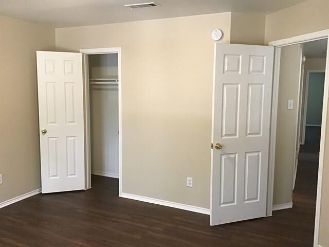 Building Photo - 4706 Buescher Ct
