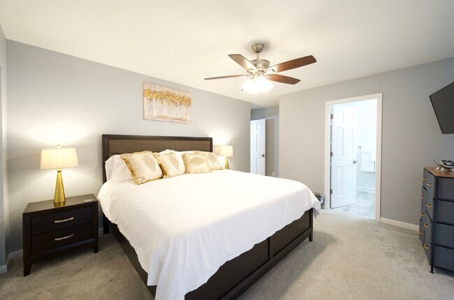 Building Photo - 804 W State St