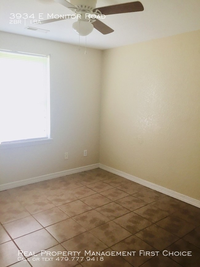 Building Photo - 2 Bedroom House for Rent in Springdale!