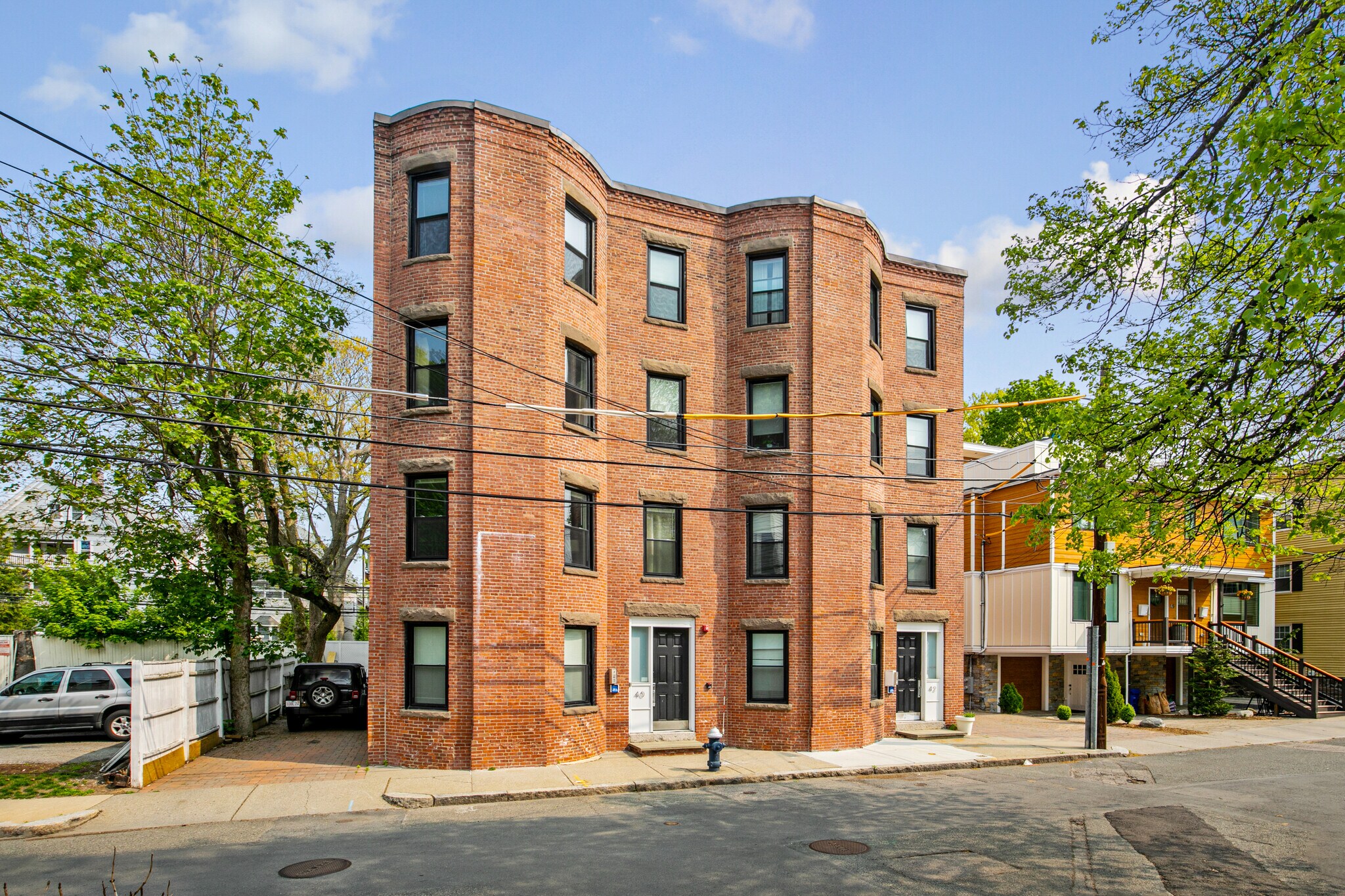 Building Photo - 50 Broadlawn Park