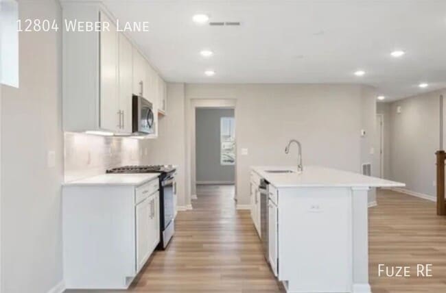 Building Photo - 12804 Weber Ln