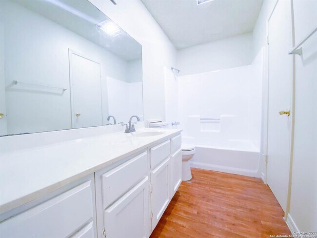 Building Photo - 109 Hughson Ct