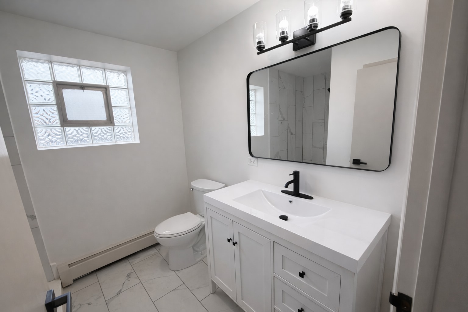 Building Photo - 933 College Ave