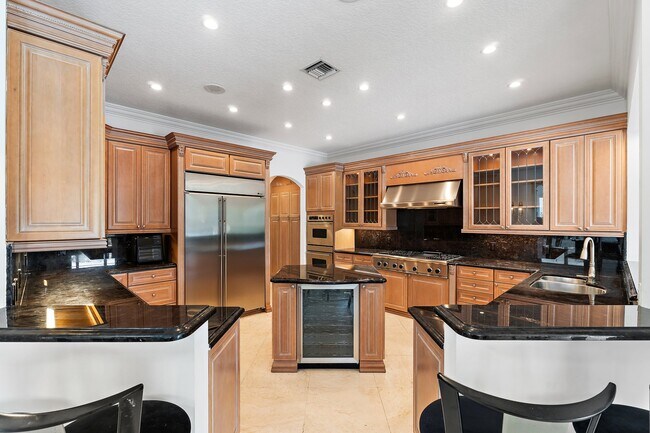 Building Photo - 702 Maritime Way