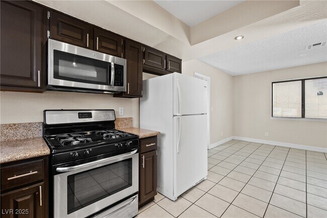 Building Photo - 6609 W Joe Michael Way