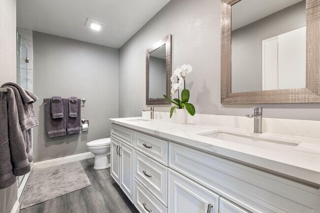 Building Photo - 54575 Shoal Creek