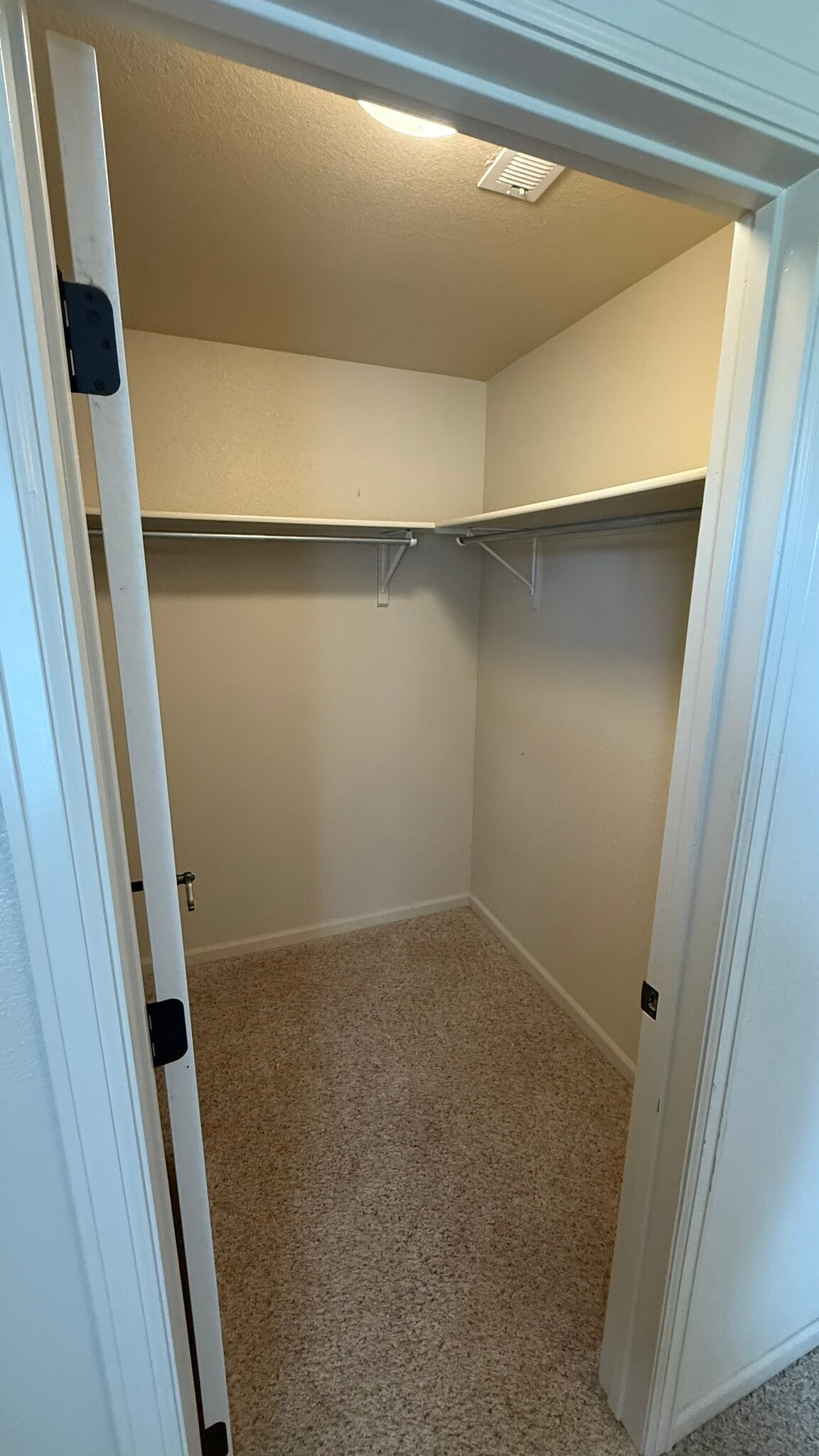 Building Photo - 2986 Swan Meadows Dr