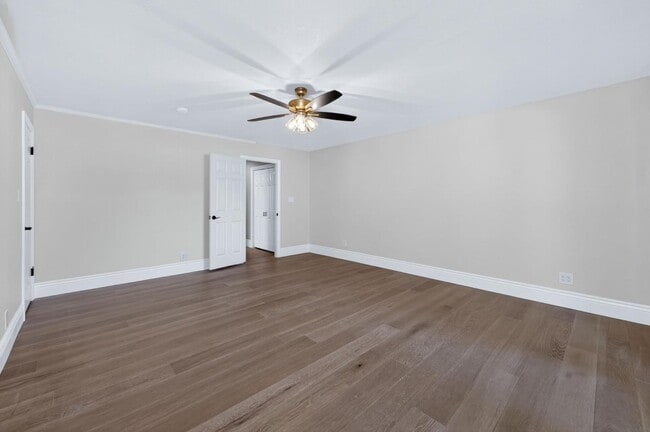 Building Photo - 39771 Rd 33