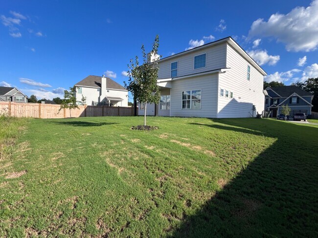 Building Photo - 310 E River Cane Run