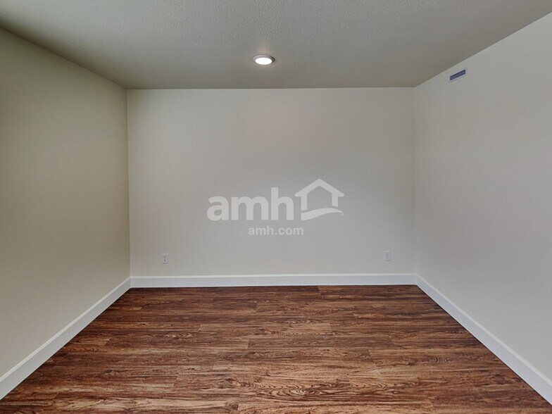 Building Photo - 2686 W 3290 S