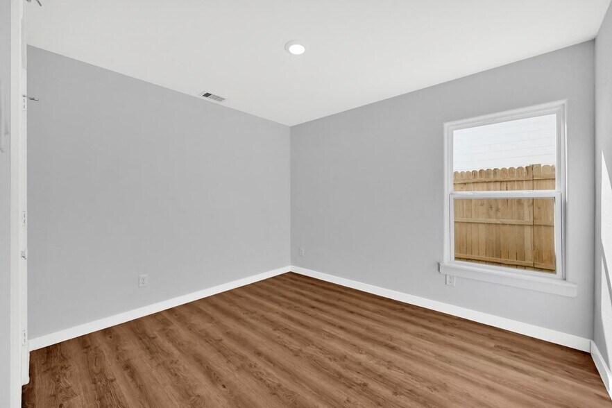Building Photo - 7737 Orebo St