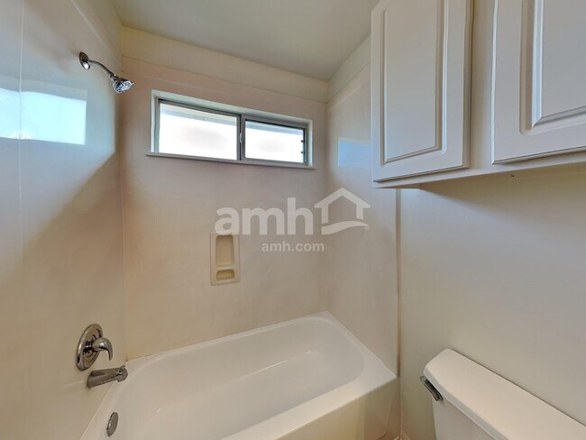 Building Photo - 3927 Dogwood Bough Ln