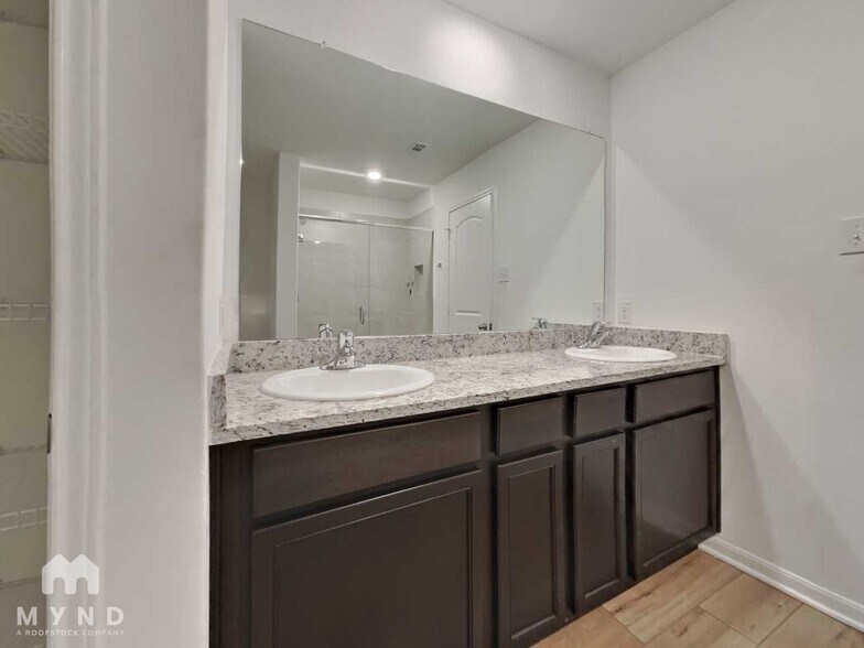 Building Photo - 10830 Quinn Ct