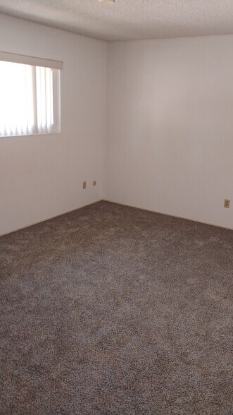 Bedroom - 8732 Woodman Way