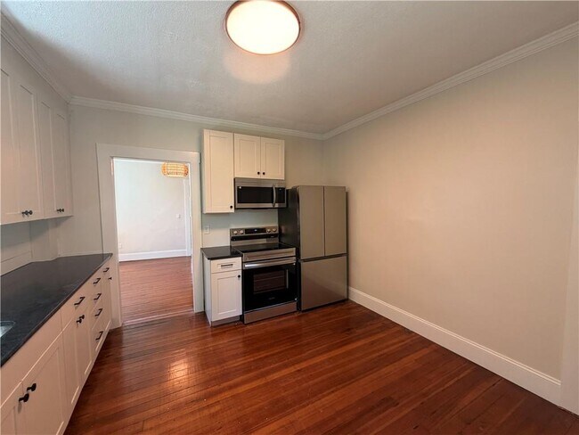 Building Photo - 7 caswell St