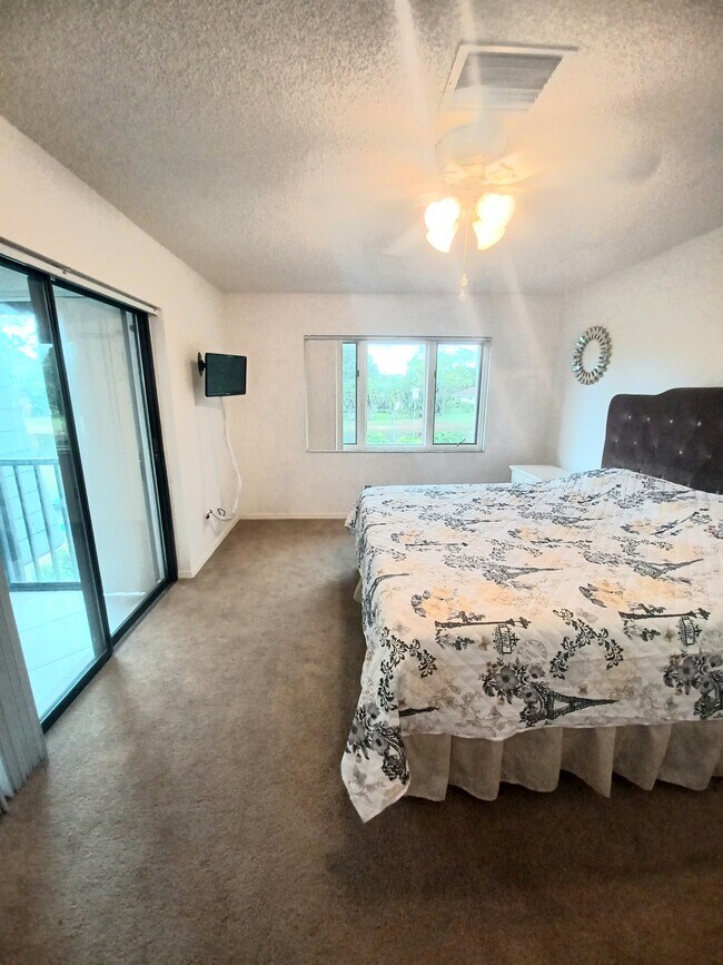 Building Photo - 1537 Oyster Catcher Pt