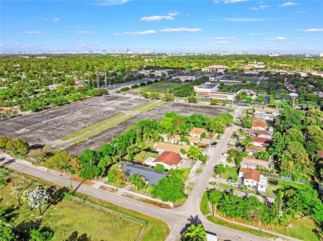 Building Photo - 581 NW 113th St