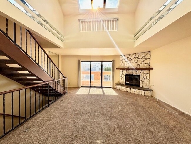 Building Photo - 316 Ocean Dr