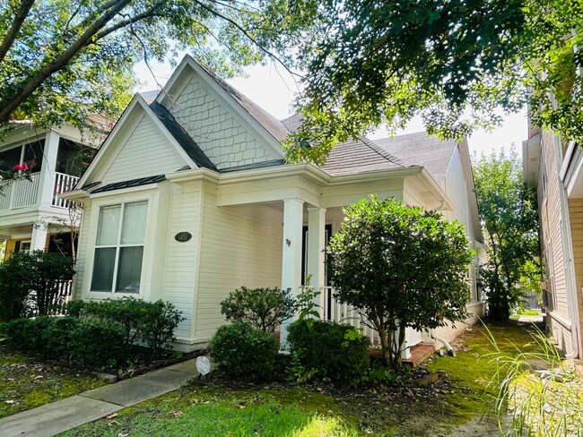 Building Photo - Gorgeous Harbor Island home! Includes all ...