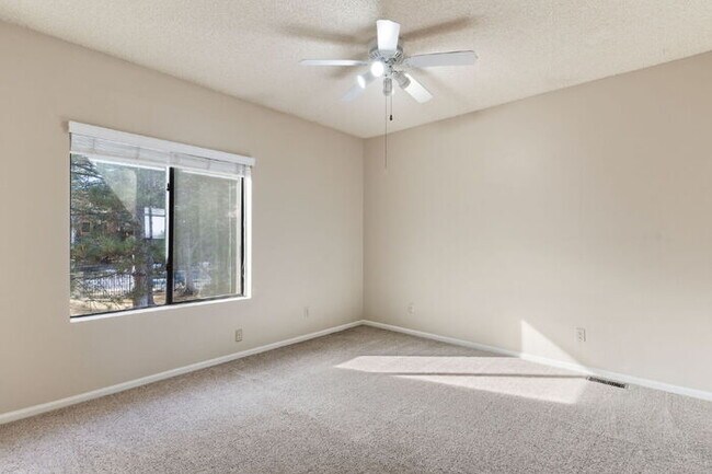 Building Photo - Updated 3-Bedroom Condo with Granite Kitchen in Low-Maintenance Community