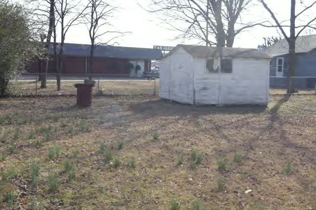 Building Photo - 809 S Rogers St
